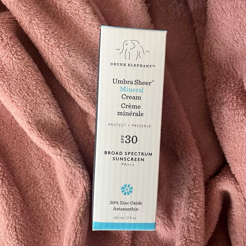 Brand New Unopened Drunk Elephant Umbra Sheer sunscreen